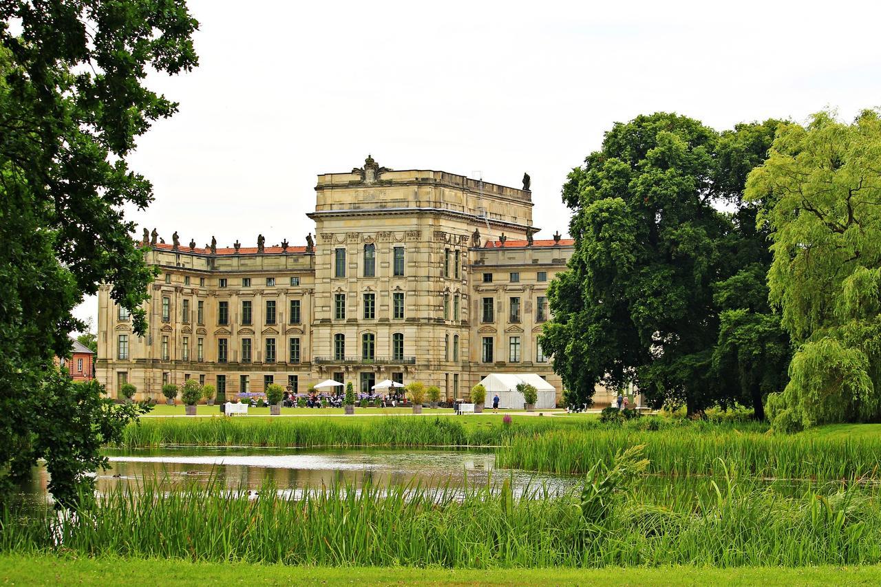 Hotel Erbprinz & Restaurant "Prinzenstube" Ludwigslust Exteriör bild