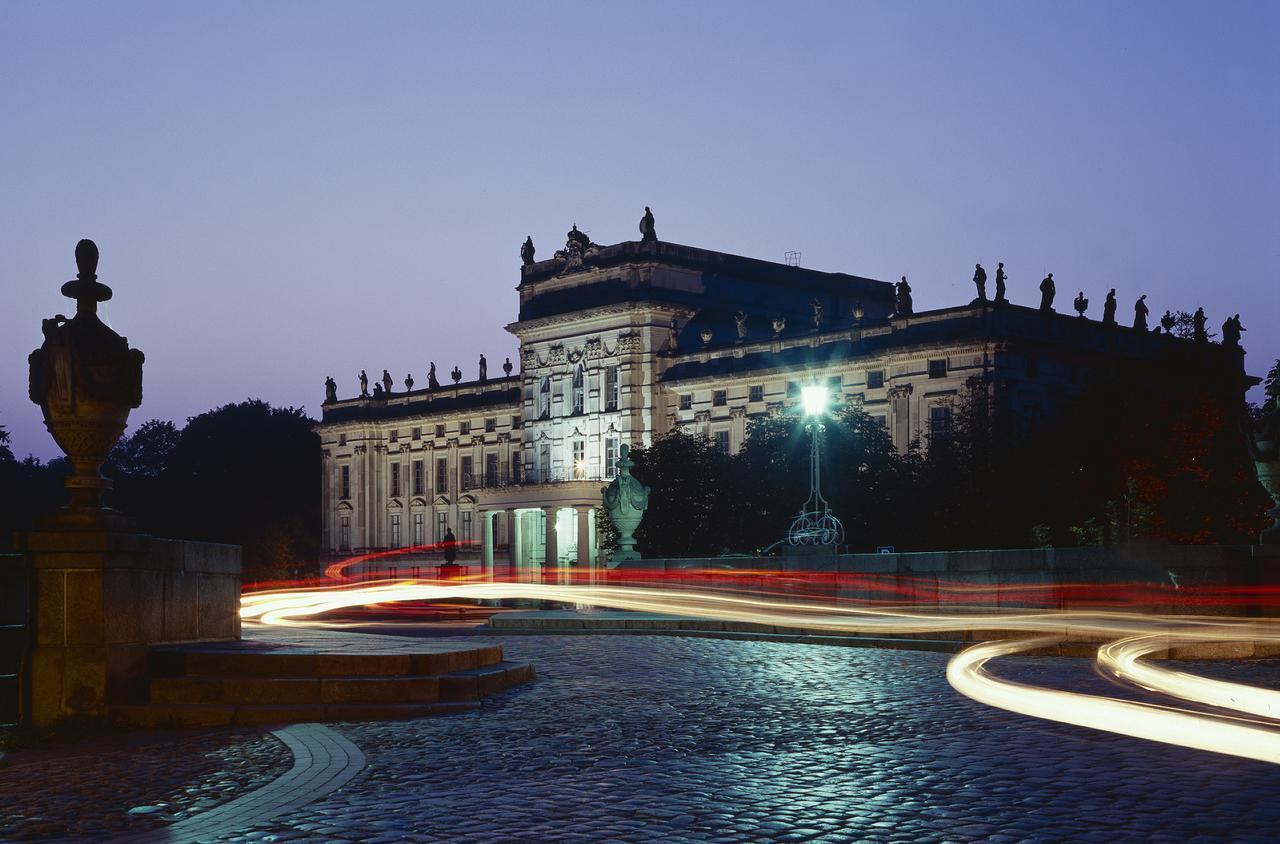 Hotel Erbprinz & Restaurant "Prinzenstube" Ludwigslust Exteriör bild